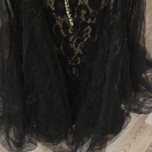 Black and Gold Embellished Sweetheart Prom Gown - Picture 7 of 17